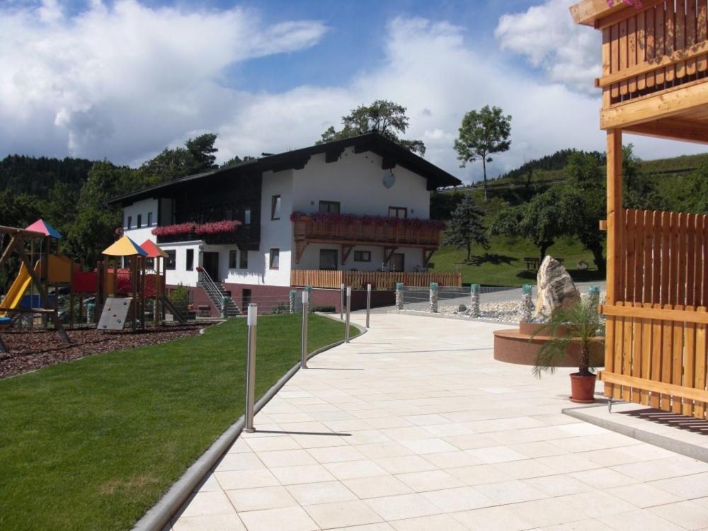 Eberstein Panoramadorf Saualpe酒店 外观 照片