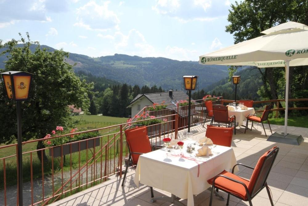 Eberstein Panoramadorf Saualpe酒店 外观 照片