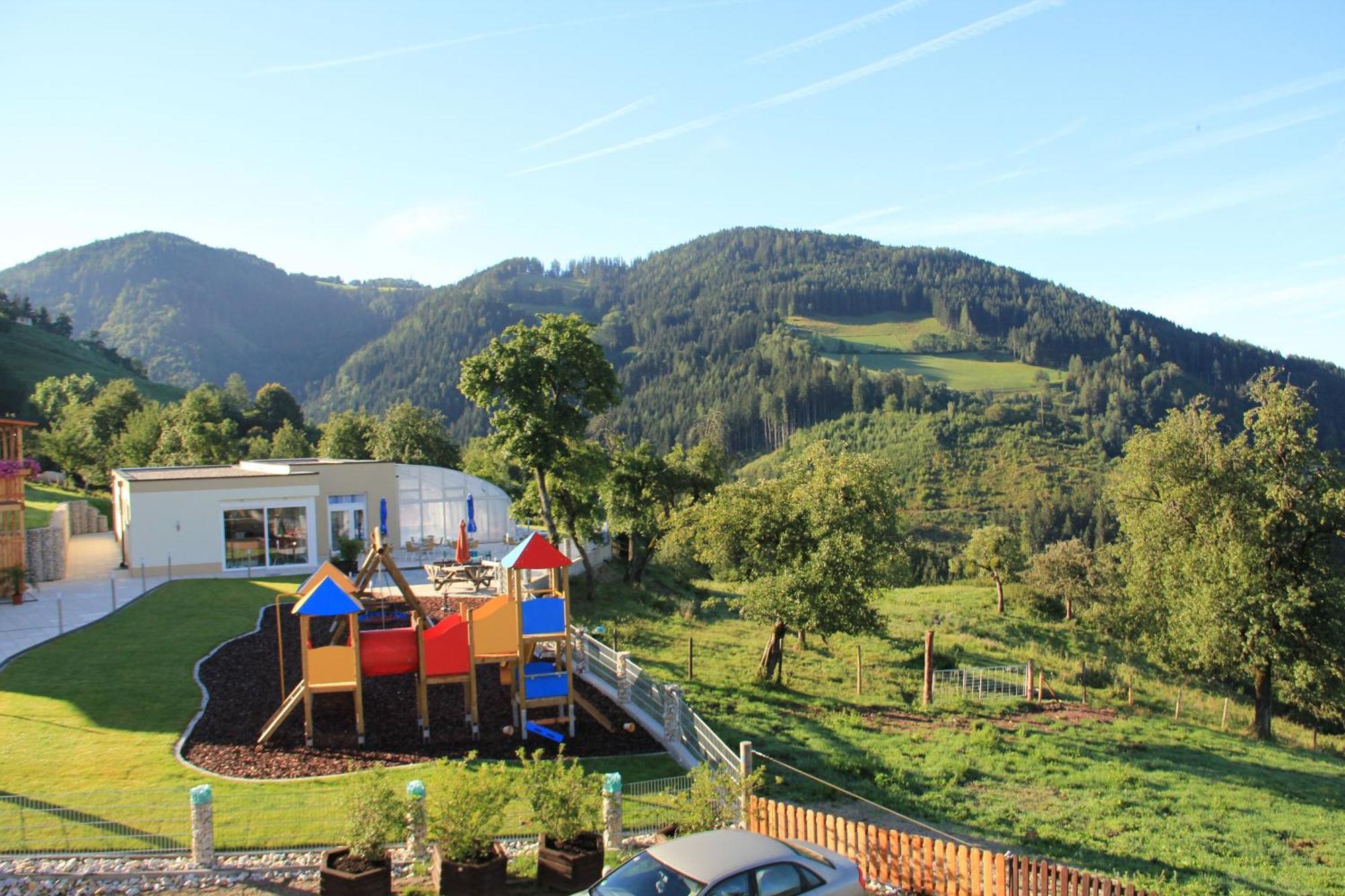 Eberstein Panoramadorf Saualpe酒店 外观 照片